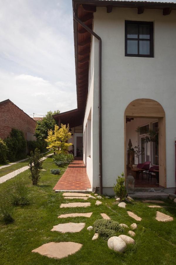 Elma Guesthouse Alba Iulia Exterior foto